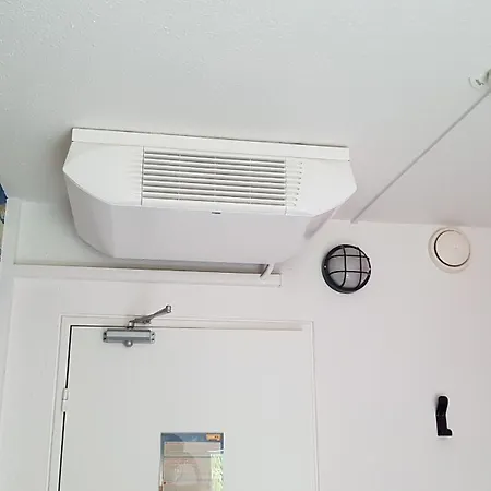 Hotelf1 Montpellier Est מלון וונדארג